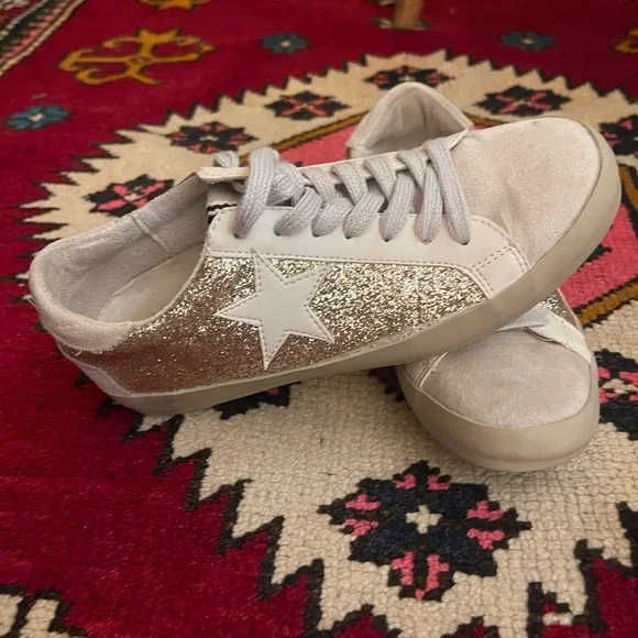 ShuShop Kids Sneakers - White and Gold - Picture 2 of 4